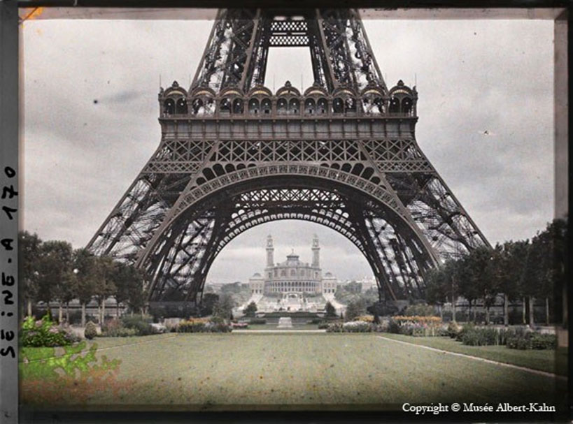 Earth Pic Daily - Tour Eiffel Albert Khan